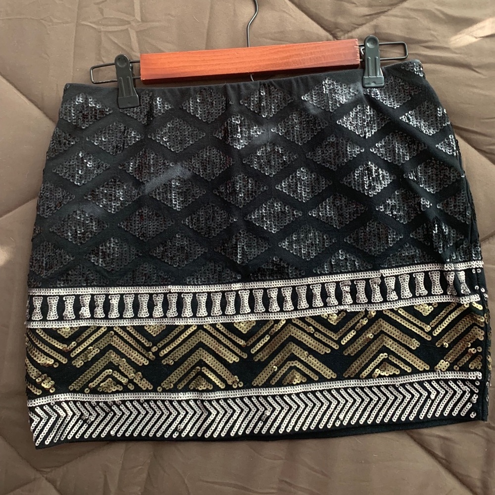 Express sequin skirt